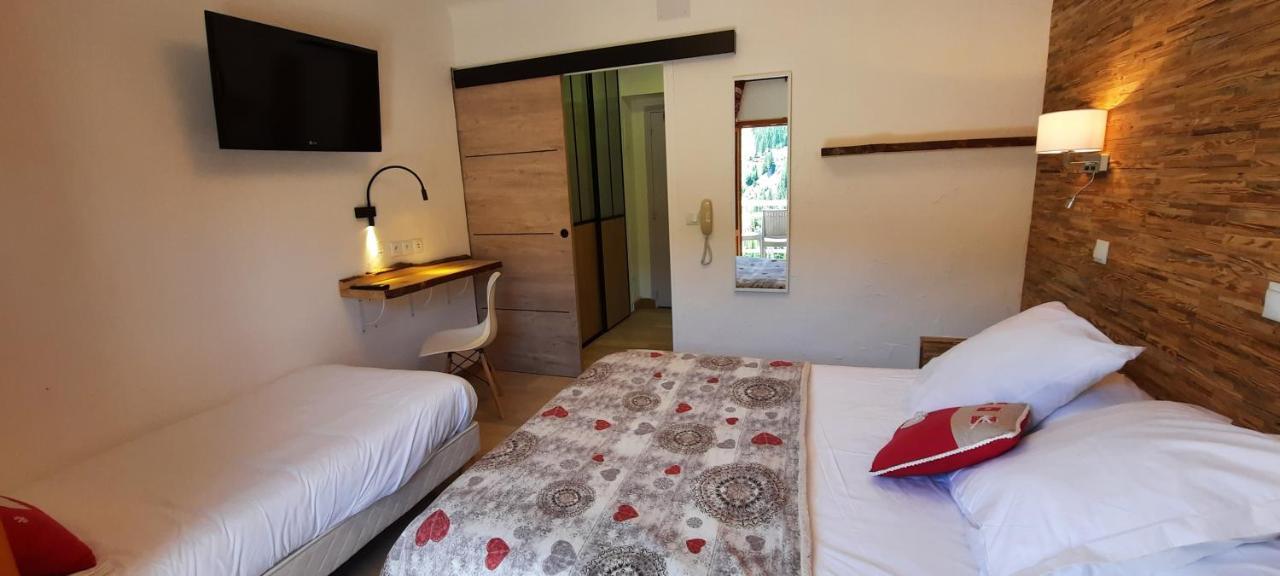Hotel Chastellares 아론 외부 사진