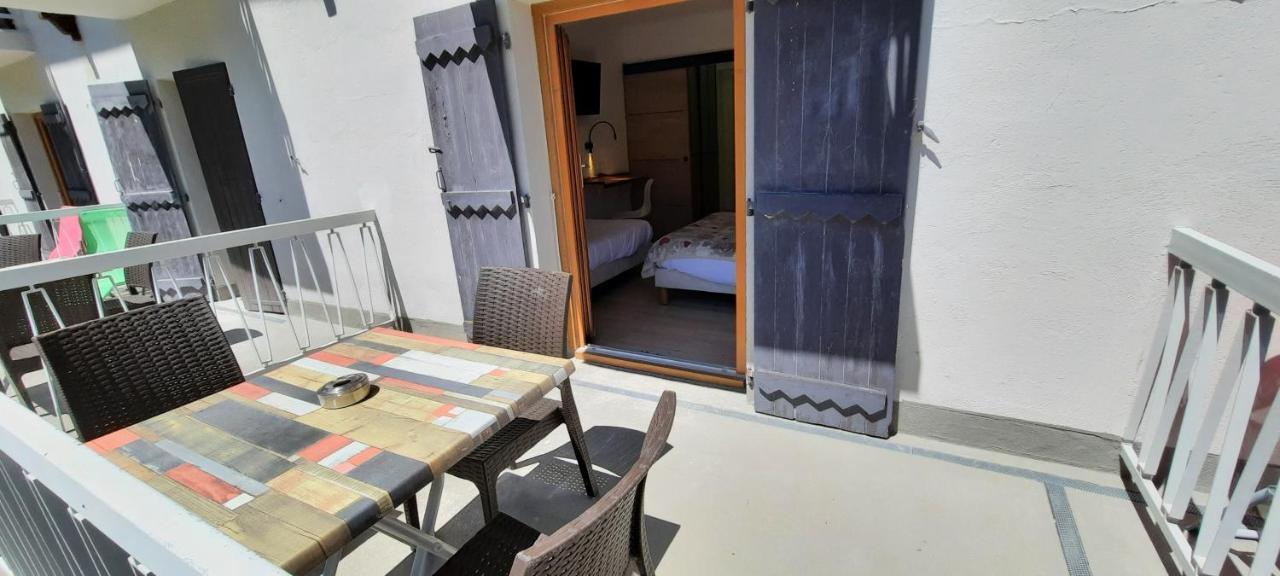 Hotel Chastellares 아론 외부 사진