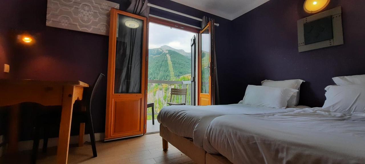 Hotel Chastellares 아론 외부 사진