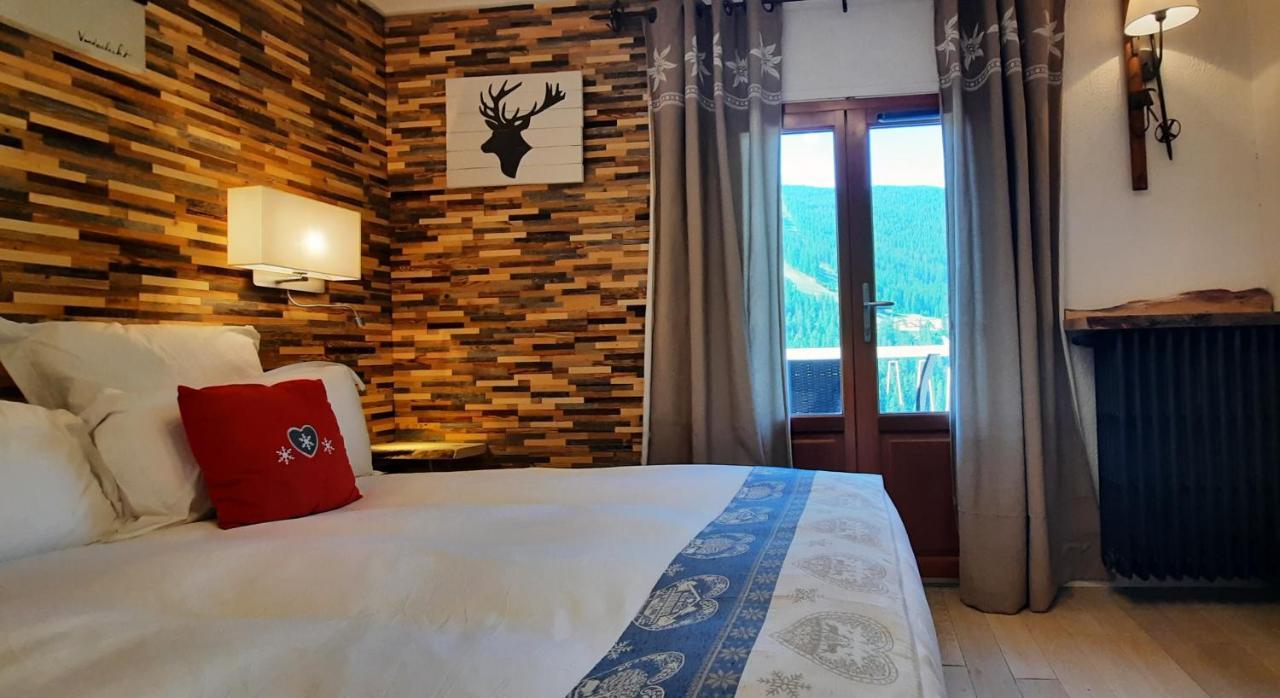 Hotel Chastellares 아론 외부 사진