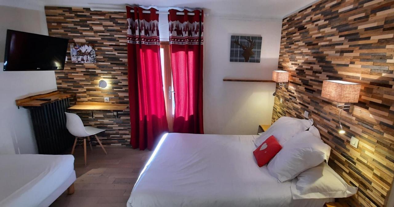 Hotel Chastellares 아론 외부 사진