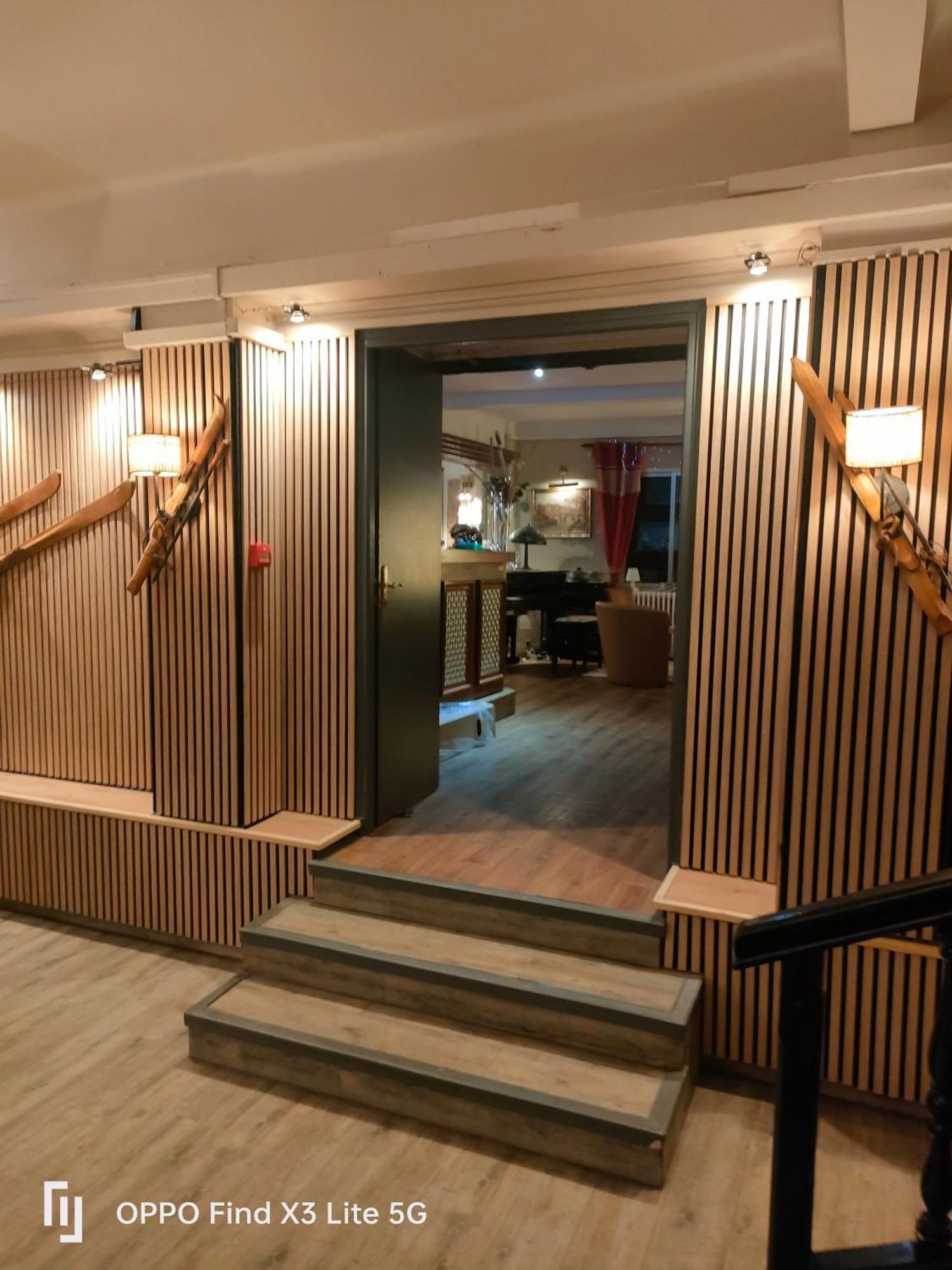 Hotel Chastellares 아론 외부 사진