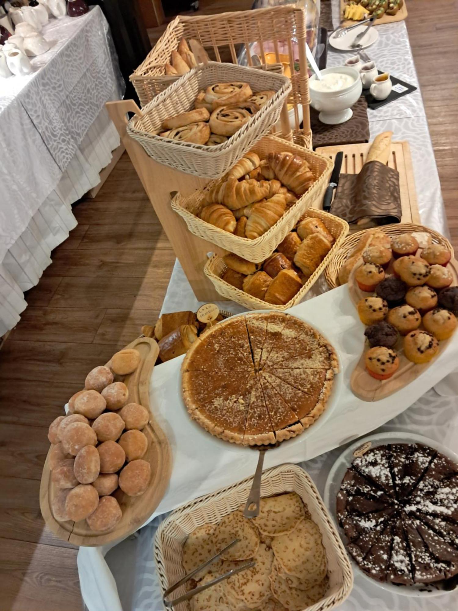 Hotel Chastellares 아론 외부 사진