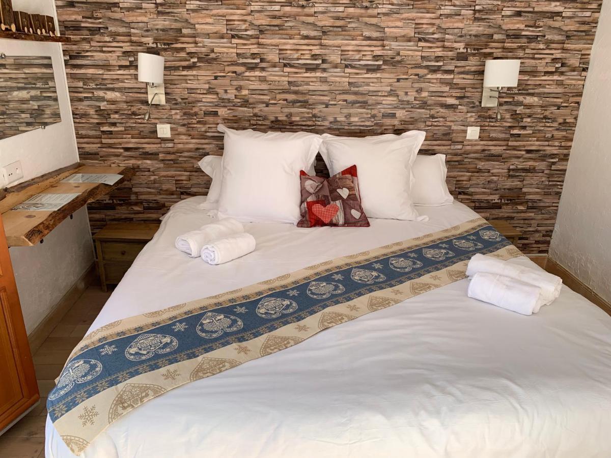 Hotel Chastellares 아론 외부 사진